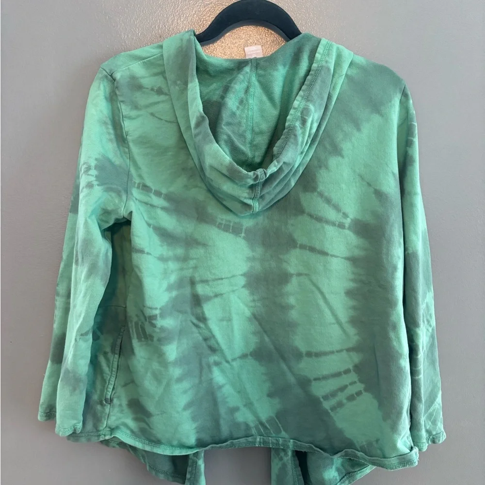Chico’s Zenergy Green Tie Dye Open Sweatshirt Material Cardigan